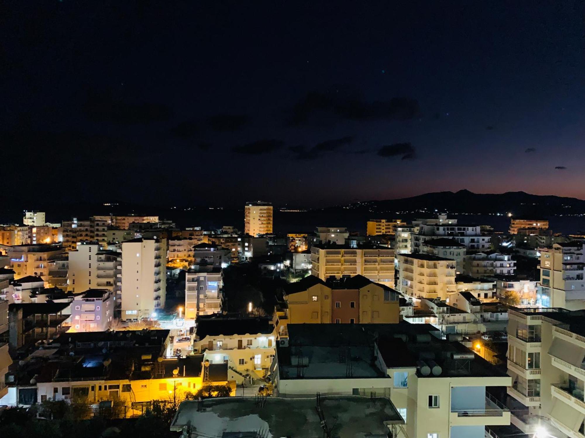 סרנדה Guest - Sea Breeze Apartments מראה חיצוני תמונה