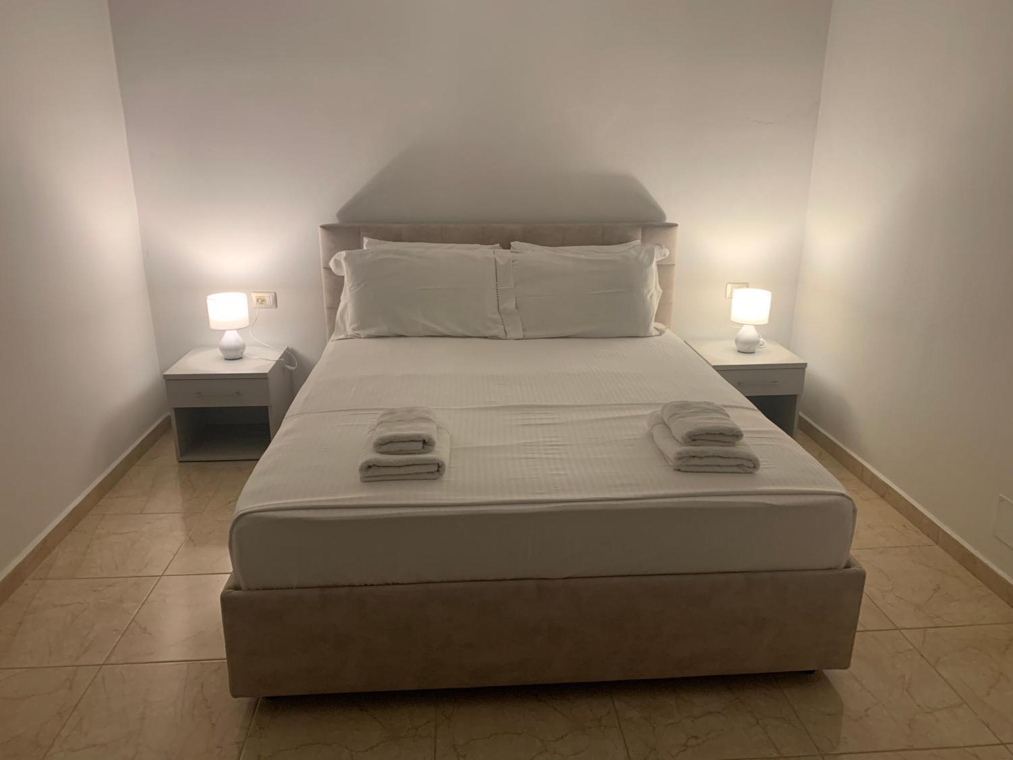 סרנדה Guest - Sea Breeze Apartments מראה חיצוני תמונה